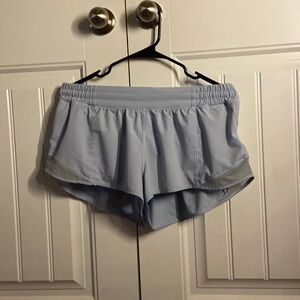 Low rise , 2.5 inseam, lulu shorts